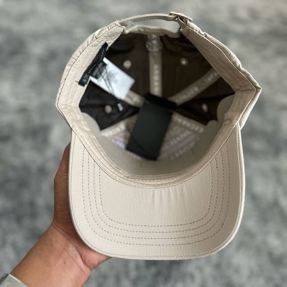 Armani Exchange Beige Cap UNISEX - Picture 5 of 5